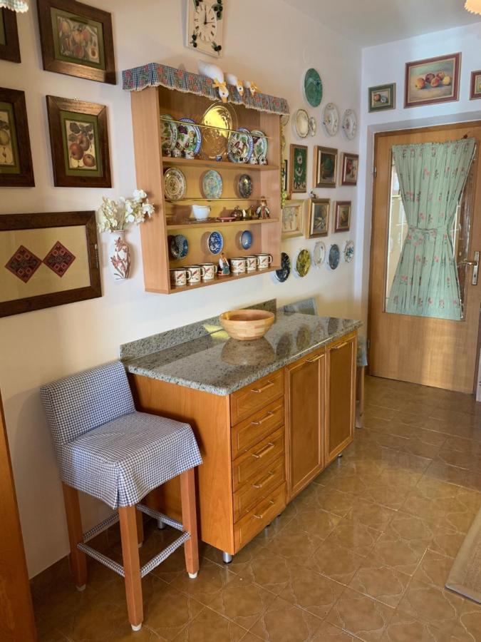 Rozita Seaside Relax Apartments Podgora Bagian luar foto